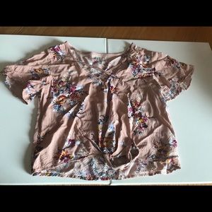 Mudd Size Small cropped shirt